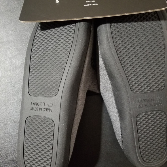 True Religion slippers - Picture 4 of 5